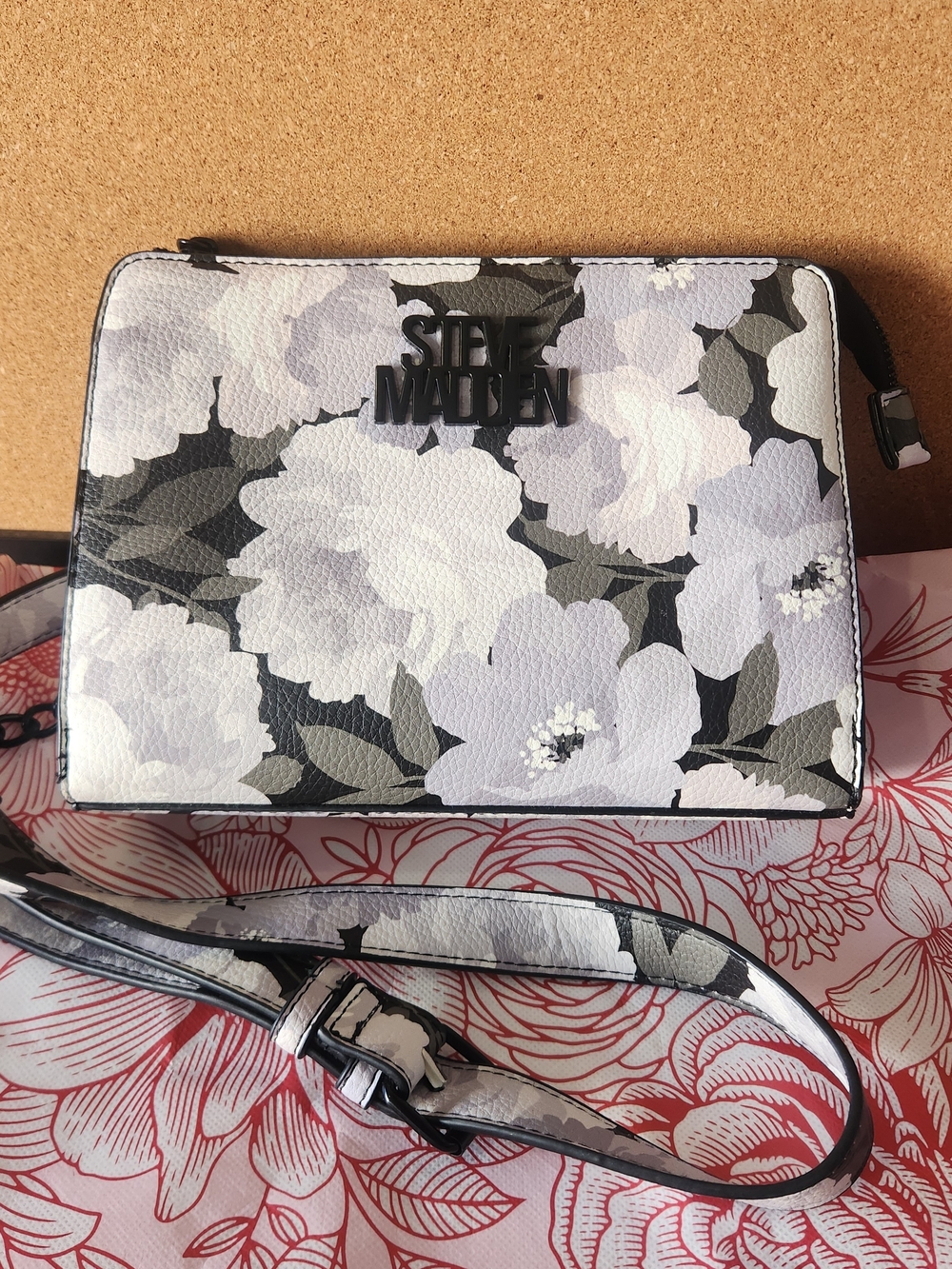Steve Madden Lilac Black White Floral Faux Leather Crossbody With Wallet